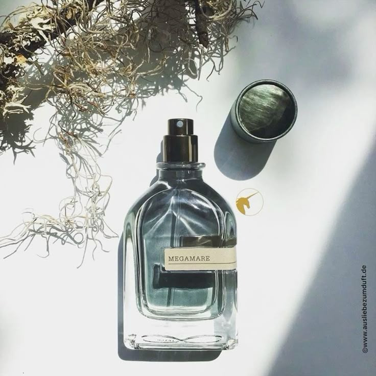 عطر مگاماره